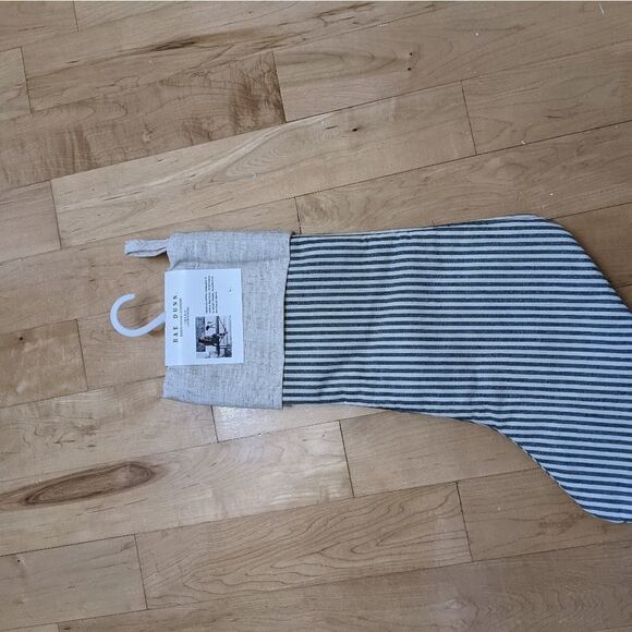 RAE DUNN Embroidered stocking set of 2 pcs New - Picture 5 of 6